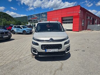 BERLINGO XL 7 miest - 8