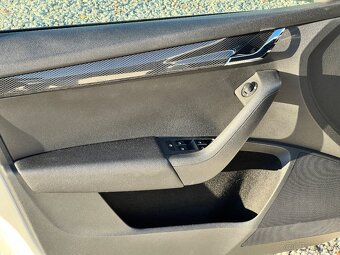 Škoda Octavia Combi 2.0 TFSI RS DSG - 8