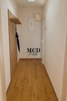 ✨ Reprezentatívne kancelárske priestory (70 m²) s balkónom-D - 8