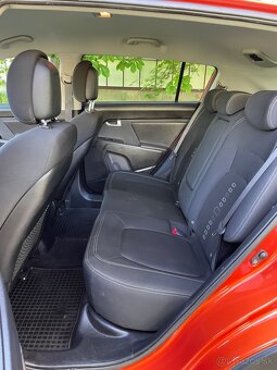 Kia Sportage 1.6i benzin - 8