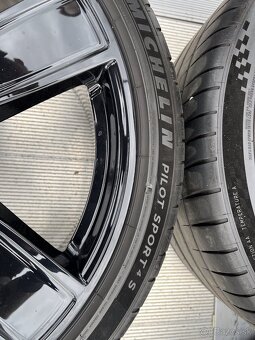 Porsche Cayenne R22 Michelin 4S - 8