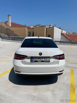 Škoda Superb 2.0 TDI Style - 8