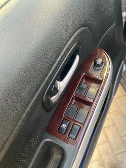Suzuki Grand Vitara 2.0 LPG automat 4x4 - 8