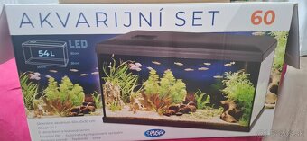 Predám akvarijný set - 8
