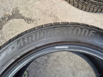 255/45 r18 letné 4 ks BRIDGESTONE dezén 6,2 - 5,3 mm - 8