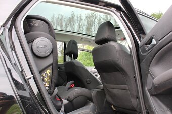 Peugeot 308SW - 8