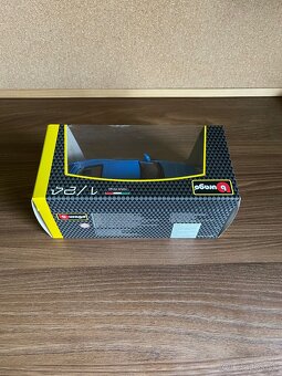 BURAGO AUDI RS5 & JAGUÁR XKR-S 1/24 - 8