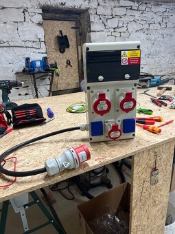 Zasuvkova rozvodnica - 8