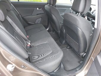 Kia Sportage 2.0 CRDi VGT 4WD LX A/T - 8