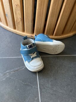 Sandalky, tenisky velkosti 20-21-22 - 8