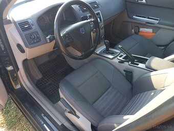 Volvo v50 - 8