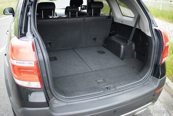 Chevrolet Captiva 2.2 D 4x4 7 MIEST, SK auto - 1.M - 8