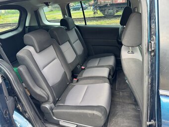 Mazda 5 - 8