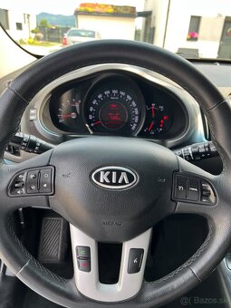 Kia SPORTAGE 2.0 AWD - 8
