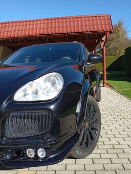 Porsche Cayenne 4,5 biturbo V8 - 8