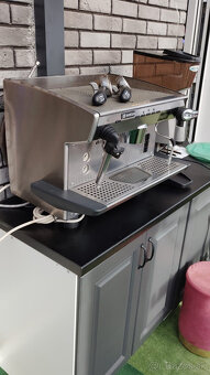 Predám profesionálny kávovar Rancilio - 8