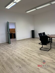 Prenájom kancelárskych priestorov 200 m2 na Odborárskom náme - 8