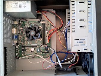 Desktop Intel 3.3GHz - RAM DDR4 - SSD - HDD - 8