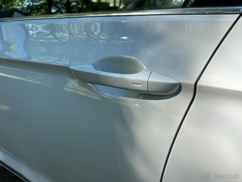 Volkswagen Passat Variant 2.0 TDI EVO Elegance DSG - 8