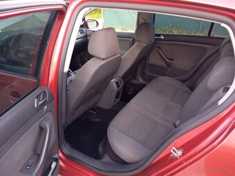 Volkswagen Golf 5 1.9 TDI 77kw rok 2007 - 8