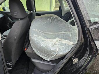 Predáme veĺmi zachovalý Seat Arona 1.0TSi- 85kW- 6rýchlostný - 8