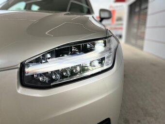 Volvo XC90 D5 AWD 173kW AT8 - 8