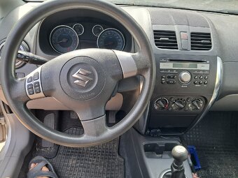 Suzuki SX4 - 8