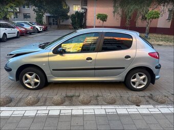 Peugeot 206 1.1i 44kW - 8