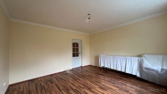 Rodinný dom s pozemkom 1396 m², Šurany, Nové Zámky - 8
