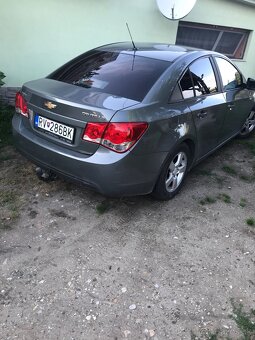 Chevrolet cruze LS 2011 - 8