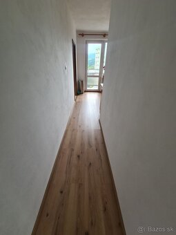 na predaj krásny 3 izbový byt v Handlovej - 8