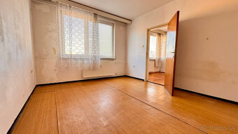 EKLUZÍVNE 2-izb byt s loggiou- Trenčín, ul. Saratovská - 8