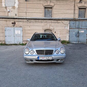 Mercedes Benz E320 W210 Avantgarde - 8
