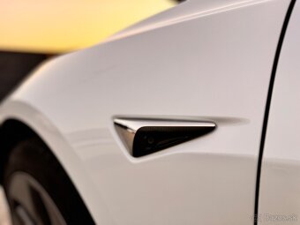 Tesla Model 3 Standard Range - 8