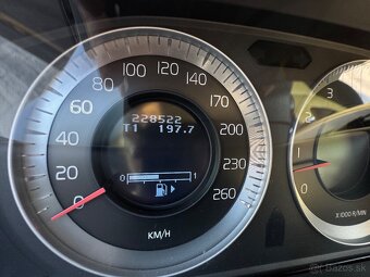 Predám VOLVO XC60 T6 3.0 V6 210 kW AWD Summum Geartronic - 8