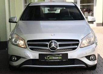 Mercedes-Benz Třídy A 180 VYHŘ. SEDAČKY PARK SENZORY 90 kw - 8