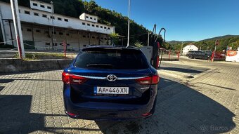 Vymením Toyota avensis 2017 výmena za benzín - 8
