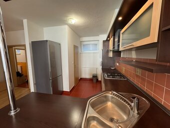 Prenájom zariadeného 2.izb. bytu - 8