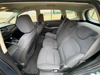 Kia Carens 1.7 CRDi LX - 8
