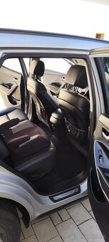 Predám Hyundai Santa Fe - 8