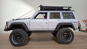 Axial scx10 ll jeep grandcherokee - 8