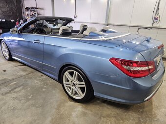 Mercedes Benz E220 - 8