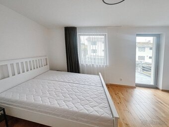 PRENÁJOM – NOVOSTAVBA DOMU V ŽILINE (Univerzitné mestečko) - 8