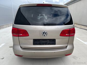 Volkswagen Touran 1.6TDI Highline Panorama 7-miestne - 8