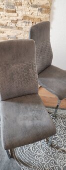 Jedalensky stol a stoliky - 8