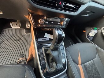 Skoda Fabia 1.5 TSI 110KW DSG - 8