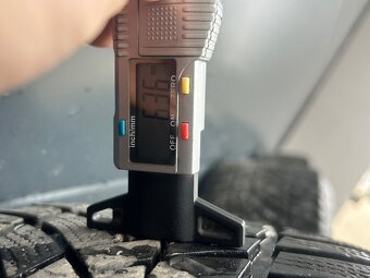 Originál BMW zimná sada 225/45 R18 Goodyear - 8