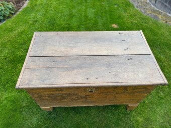 Stará drevená truhlica - 8