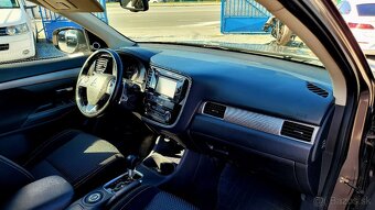 Mitsubishi Outlander 2.2 DI-D Intense+ 110kW 7.miestny - 8