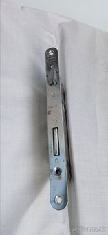 Zadlabavací zámok FAB - 8